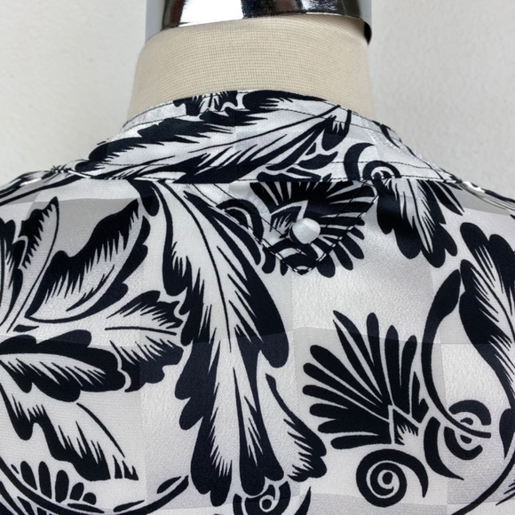 Vintage 90s Lloyd Williams Floral Blouse Size 6 Slinky Black White Long Sleeve - Picture 7 of 10